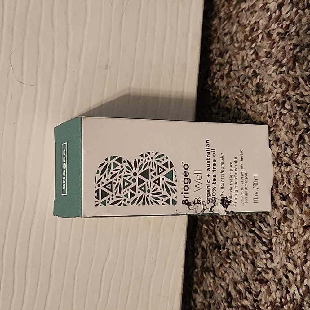 Briogeo Tea tree oil